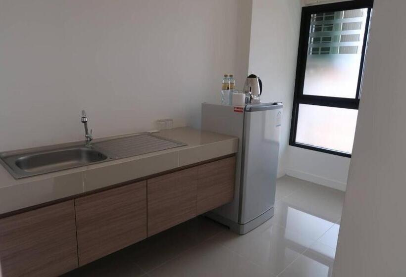 سوییت سوپریور, S4 Nai Yang Beach   Near Phuket Airport