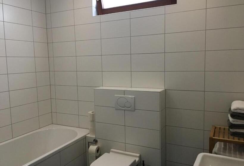 استودیوی استاندارد, Uferperle   Gästehaus Am Bodensee