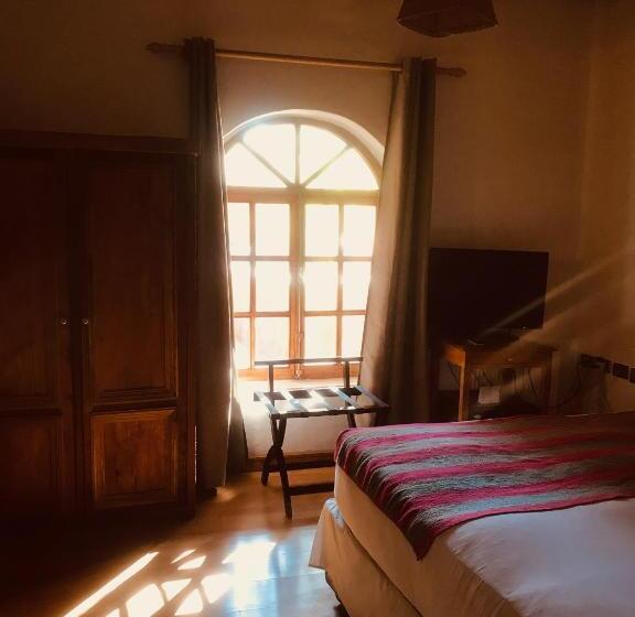 اتاق استاندارد, La Aldea