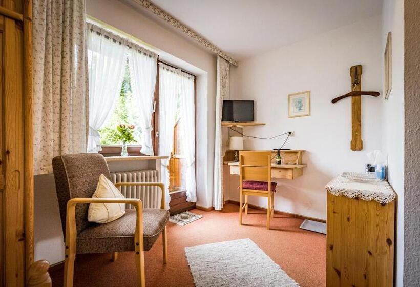 اتاق استاندارد یک نفره, Landhaus Weiß