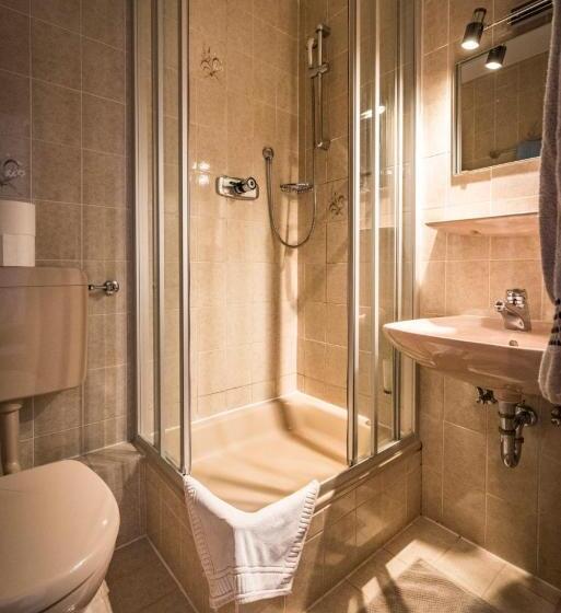 اتاق استاندارد یک نفره, Landhaus Weiß