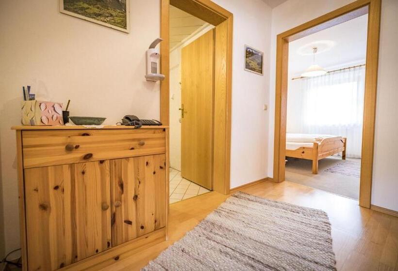 آپارتمان 1 خوابه با چشم‌انداز, Landhaus Weiß