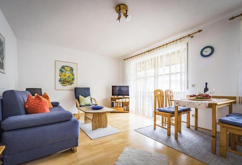 آپارتمان 1 خوابه با چشم‌انداز, Landhaus Weiß