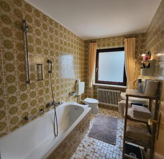 آپارتمان 1 خوابه با تراس, Landhaus Weiß