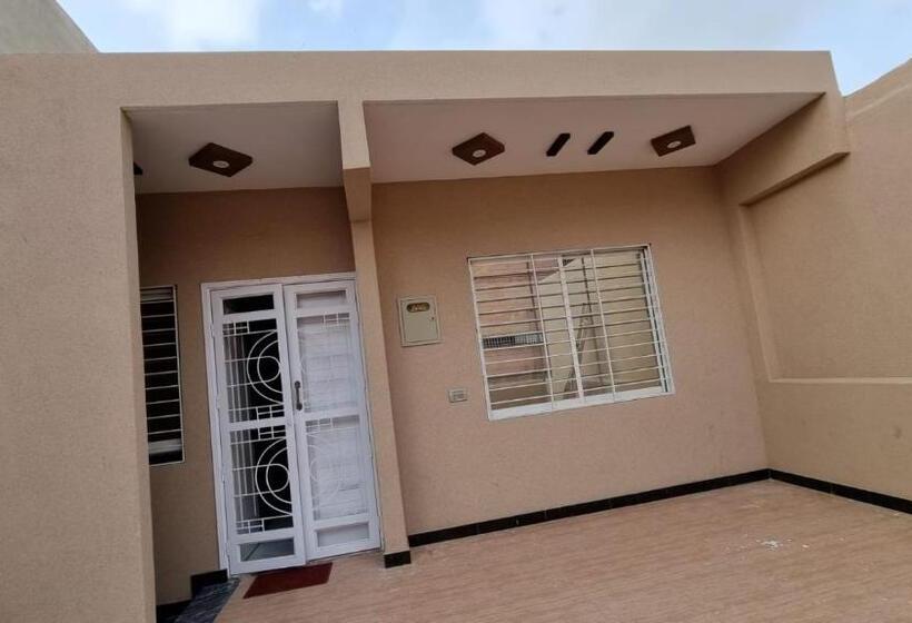 اتاق اکونومی, Karachi Guest House Gulshan E Iqbal