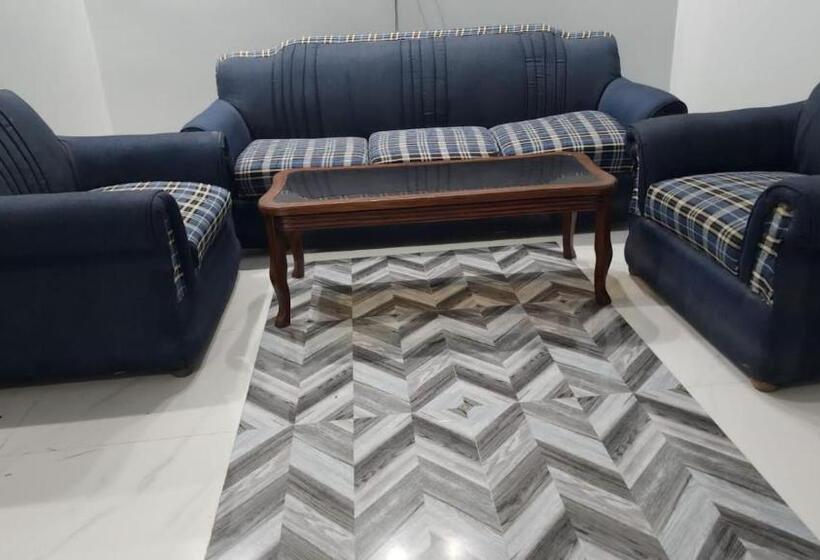 Economy Triple Room, Karachi Guest House Gulshan E Iqbal