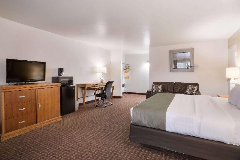 اتاق استاندارد, Quality Inn & Suites Lake Havasu City