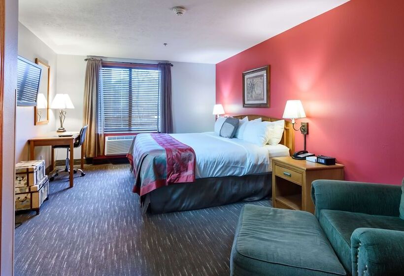 Suite, Ramada By Wyndham Sioux Falls Airport  & Suites