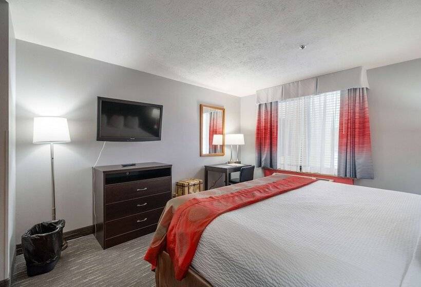 Suite, Ramada By Wyndham Sioux Falls Airport  & Suites