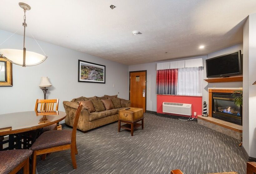 سوئیت با تخت بزرگ, Ramada By Wyndham Sioux Falls Airport   Waterpark Resort & Event Center