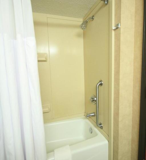 سوییت, Ramada By Wyndham Sioux Falls Airport   Waterpark Resort & Event Center