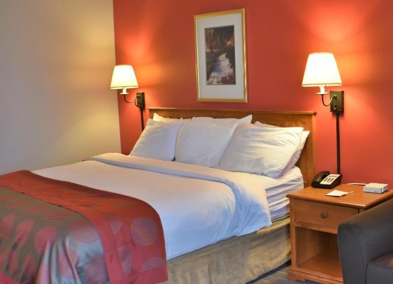 اتاق استاندارد, Ramada By Wyndham Sioux Falls Airport   Waterpark Resort & Event Center