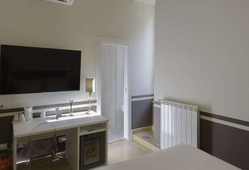 اتاق لوکس با تخت بزرگ, Residenza Molinari Suite