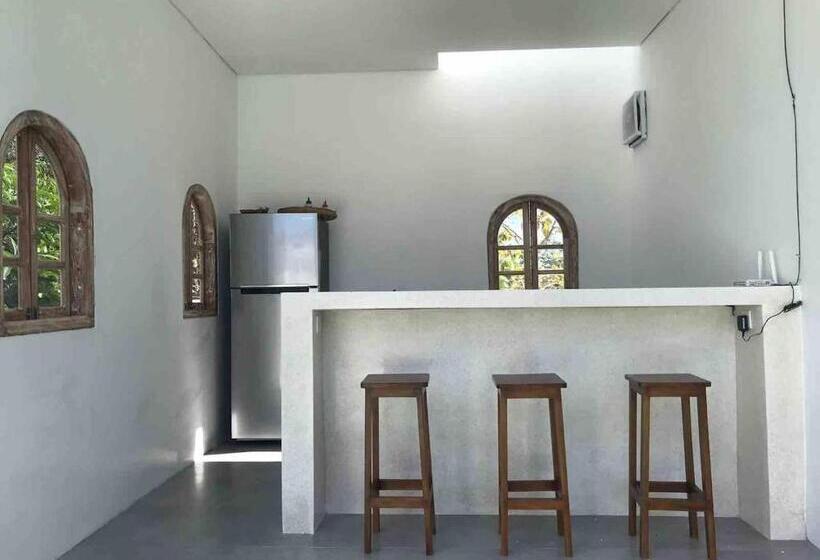 اتاق استاندارد با تخت بزرگ, Sari Hills Bali