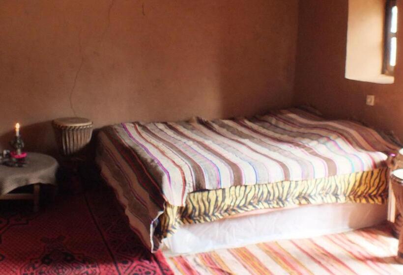 اتاق خانوادگی, Auberge Tigida