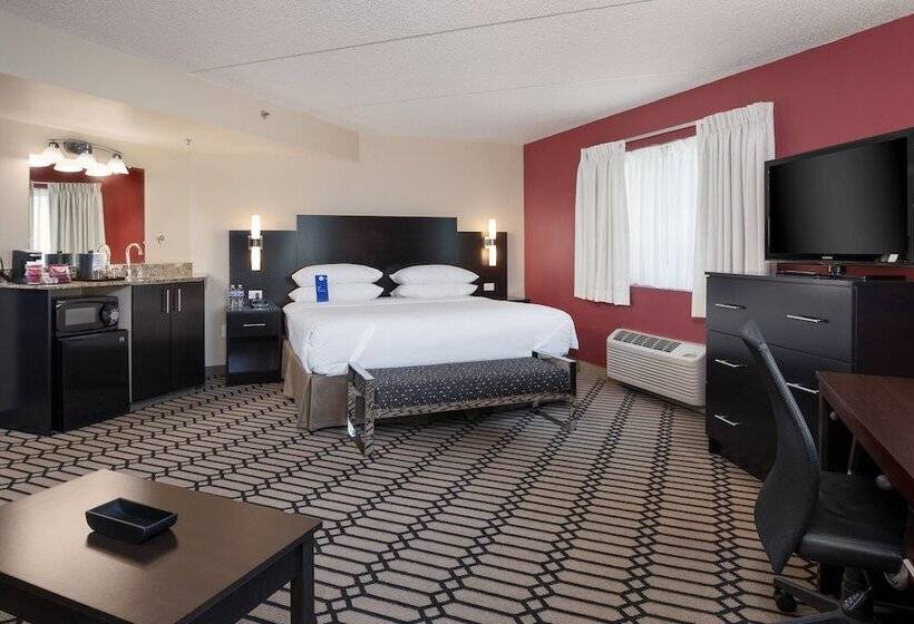 Suite, Delta S By Marriott Fargo