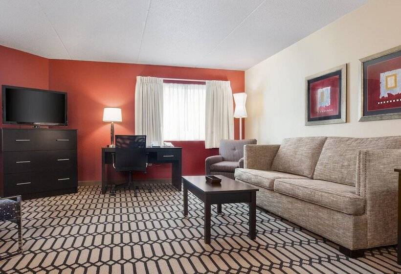 Suite, Delta S By Marriott Fargo