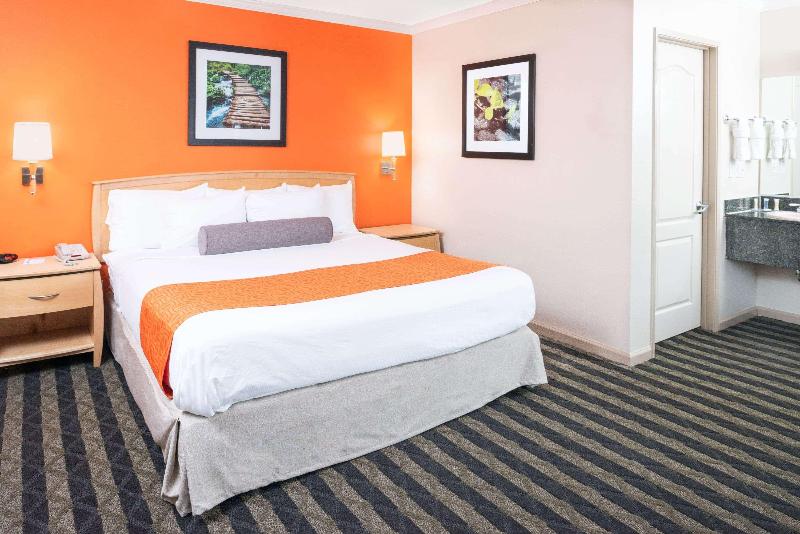 Chambre Standard Lit King Size, Howard Johnson By Wyndham San Francisco Marina District