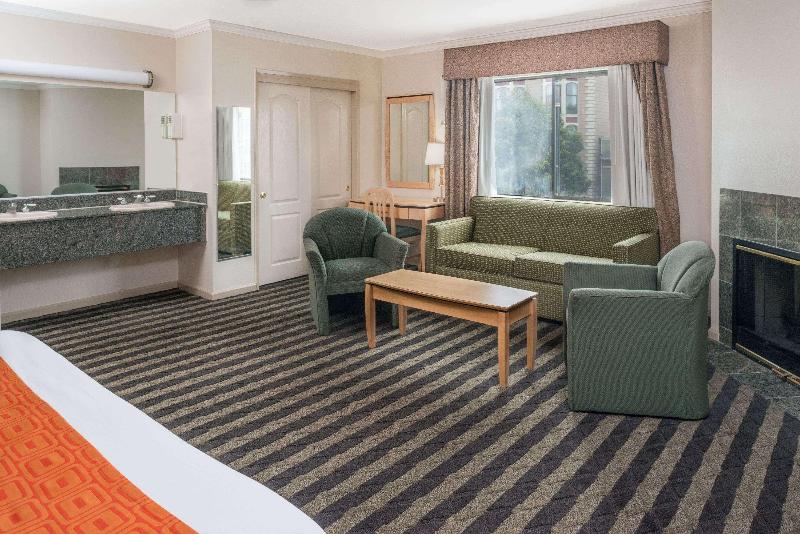 Suite Lit King, Howard Johnson By Wyndham San Francisco Marina District