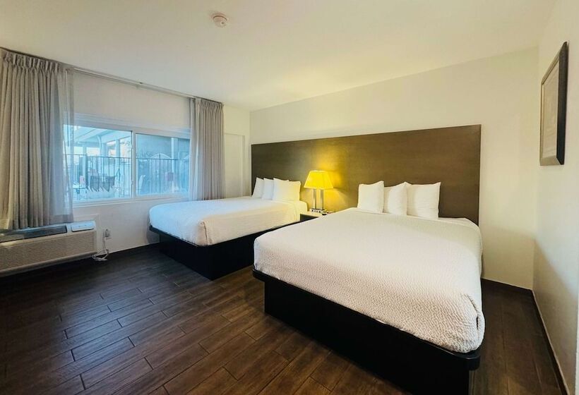اتاق استاندارد با 2 تخت دوبل, Ramada By Wyndham San Diego Airport