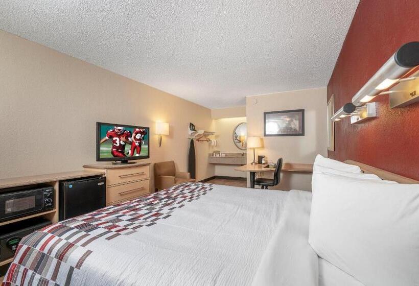 اتاق سوپریور با تخت بزرگ, Red Roof Inn Detroit   Dearborn Greenfield Village