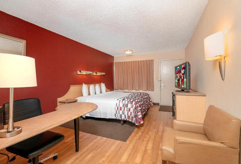 غرفة سوبيريور سرير كينج, Red Roof Inn Detroit Metro Airport  Taylor