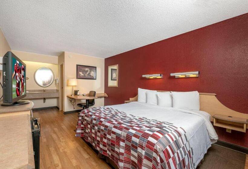 غرفة سوبيريور سرير كينج, Red Roof Inn Detroit Metro Airport  Taylor