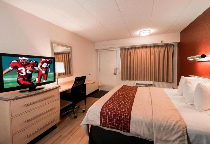 اتاق استاندارد با تخت بزرگ برای معلولان, Red Roof Inn Detroit  Warren