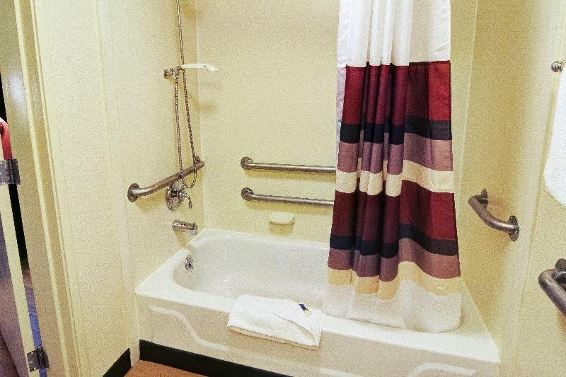 اتاق سوپریور با تخت بزرگ, American Inn & Suites Bishop Airport Flint