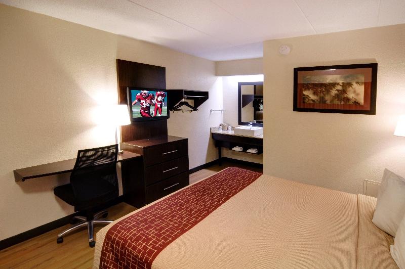 اتاق سوپریور با تخت بزرگ, American Inn & Suites Bishop Airport Flint