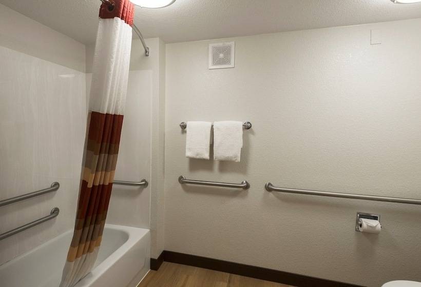 Deluxe Room Adapted for people with reduced mobility, Red Roof Inn Houston  Brookhollow