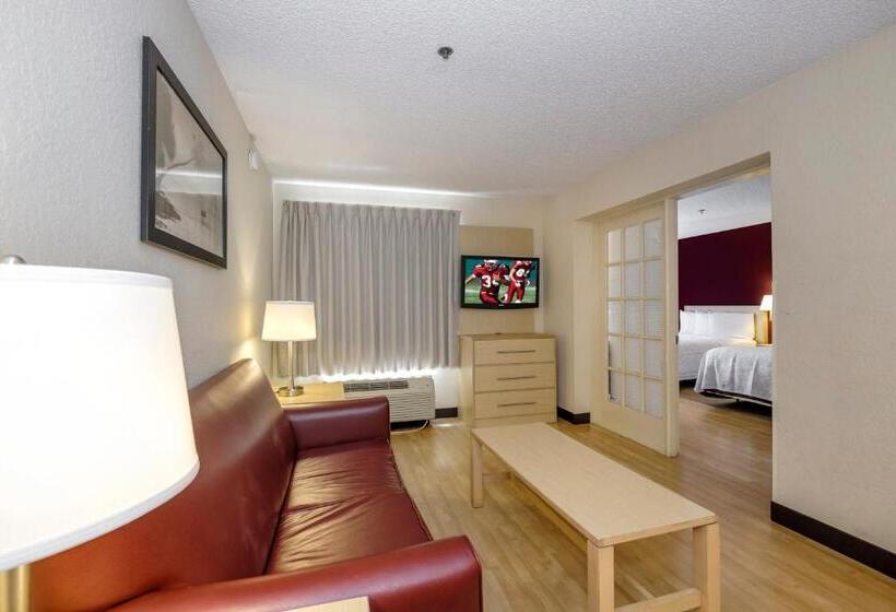 سوییت, Red Roof Inn Plus + Gainesville