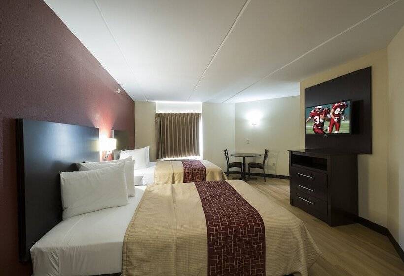 חדר דלוקס, Red Roof Inn Plus+ Houston   Energy Corridor