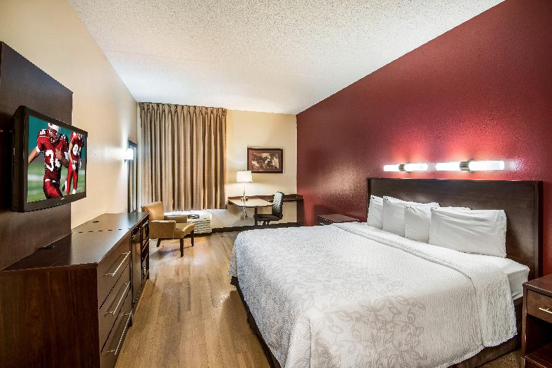 اتاق سوپریور با تخت بزرگ, Red Roof Inn Plus + Phoenix West