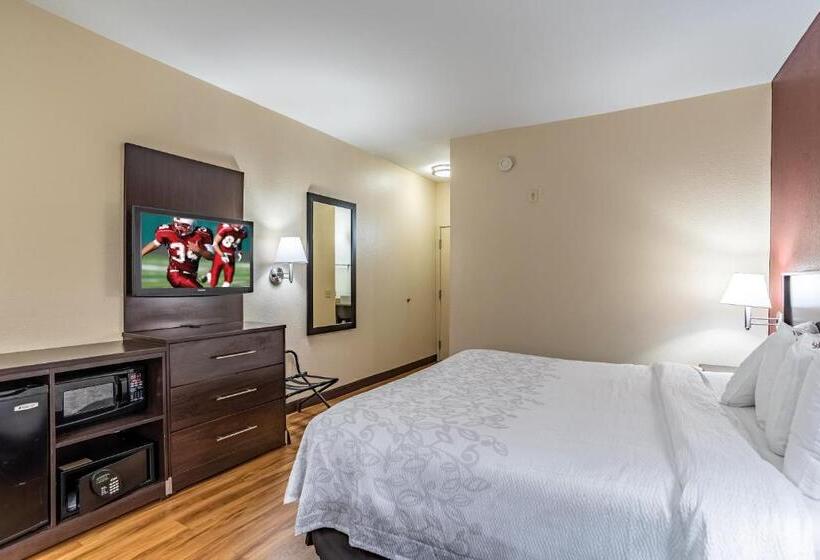 اتاق سوپریور با تخت بزرگ, Red Roof Inn Plus Raleigh Downtown Ncsu Conv Center