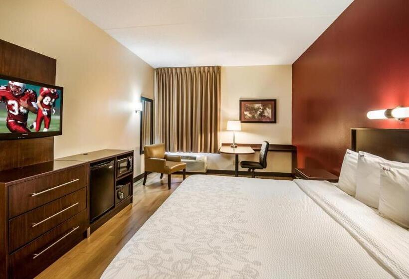 اتاق سوپریور با تخت بزرگ, Red Roof Inn Plus Raleigh Downtown Ncsu Conv Center