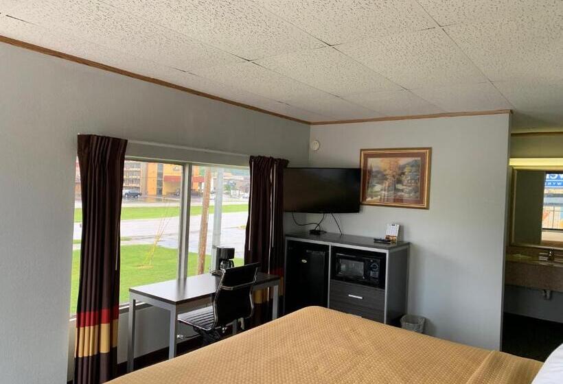 اتاق استاندارد با چشم‌انداز کوهستان, Travelodge By Wyndham Pigeon Forge