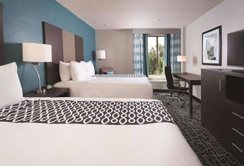 Standard Room 2 Double Beds, La Quinta Inn & Suites By Wyndham Atlanta Airport North