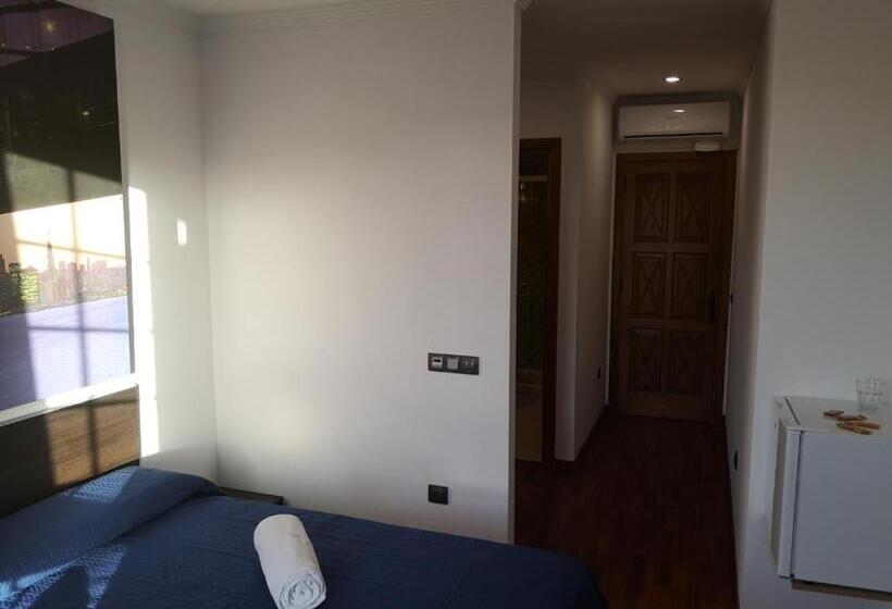 اتاق یک تخته با چشم‌انداز استخر, La Casona Canaria Boutique Home B & B