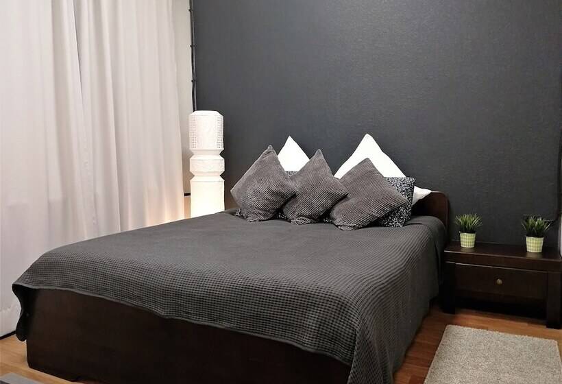 اتاق لوکس, Good Night Rooms & Hostel