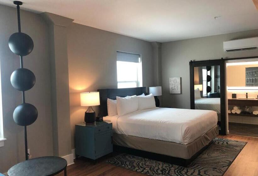 اتاق استاندارد با چشم‌انداز شهر, Indigo Spokane Downtown, An Ihg