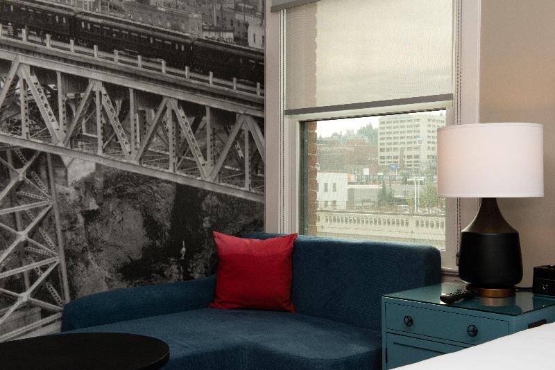 اتاق استاندارد با تخت بزرگ, Indigo Spokane Downtown, An Ihg