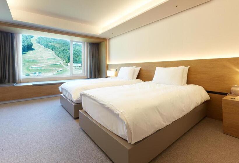 اتاق سوپریور با چشم‌انداز, Phoenix Hotel Pyeongchang