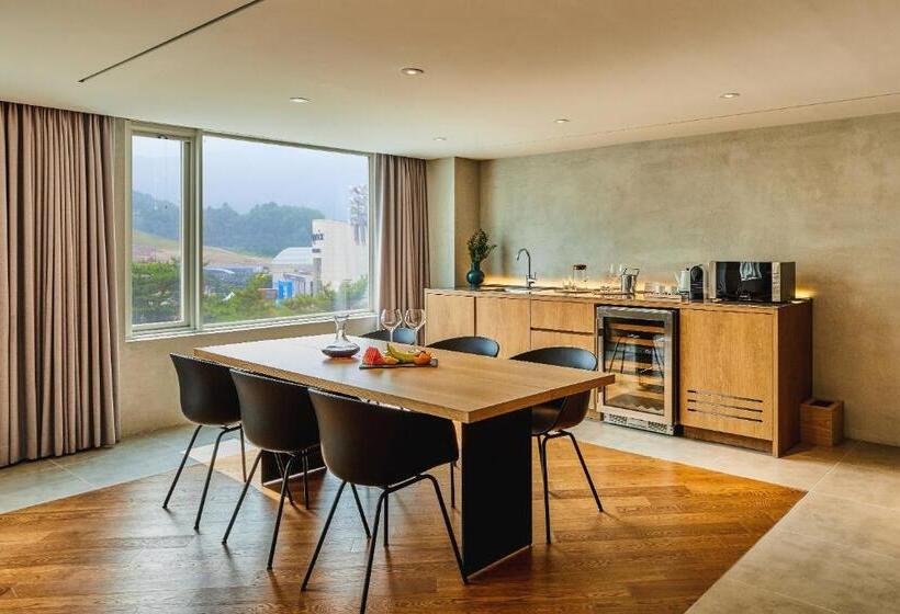 سوییت, Phoenix Hotel Pyeongchang