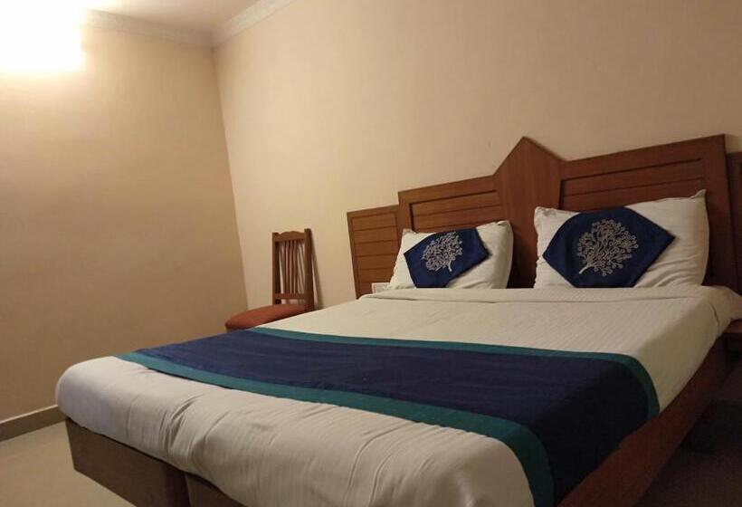اتاق لوکس, Silver Cloud Hotel Sholinganallur