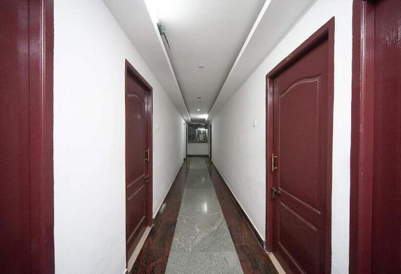 اتاق لوکس, Silver Cloud Hotel Sholinganallur