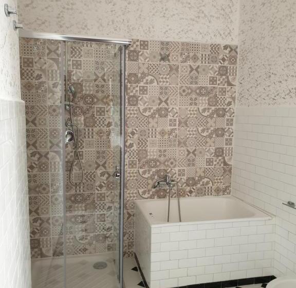 اتاق استاندارد با سرویس بهداشتی مشترک, B&b Da Persio