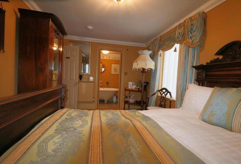 اتاق لوکس, Ebenezer S Place