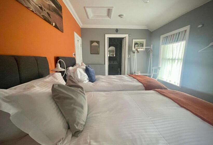 اتاق استاندارد, Ebenezer S Place