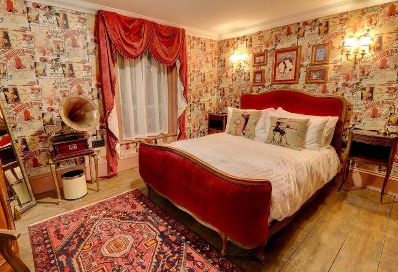 اتاق سوپریور, Ebenezer S Place